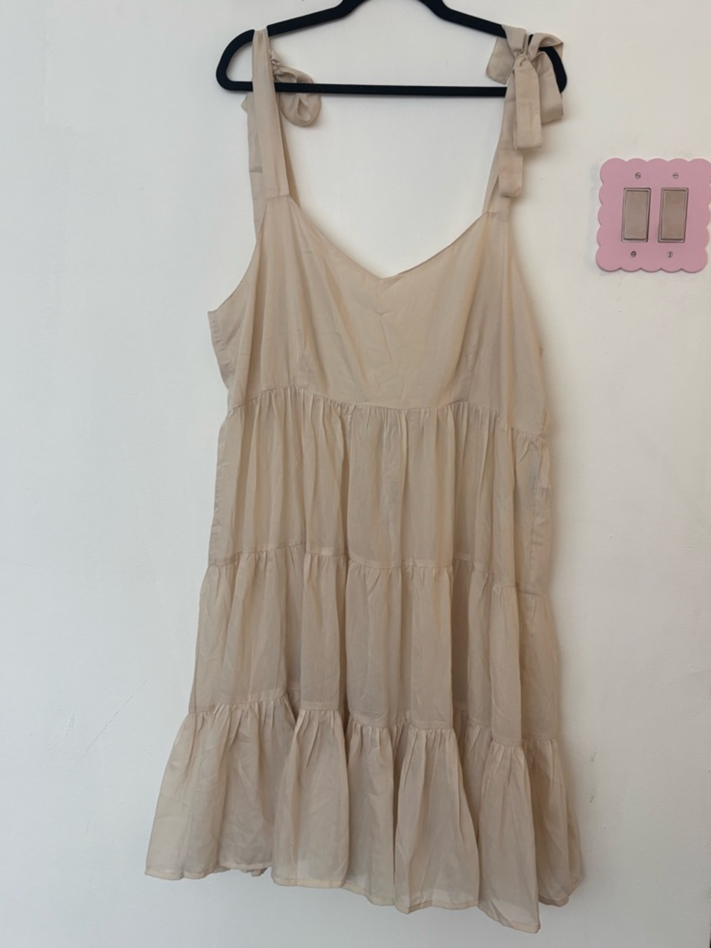 Vero Moda Cream Tiered Tie-Shoulder Dress